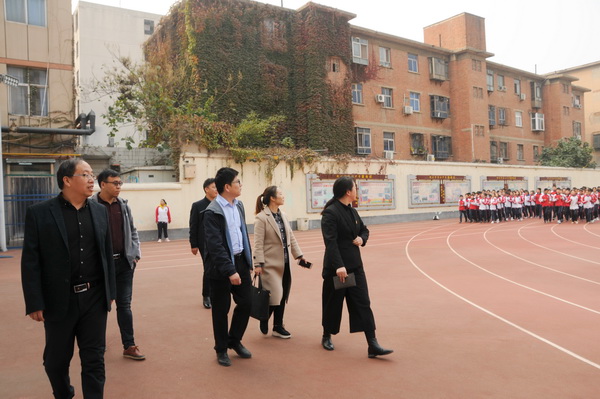 郑州七中与获嘉县凤翔中学签约成为结对共建学校